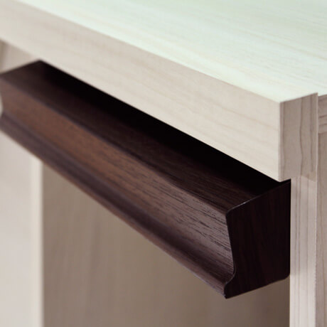 見せる収納でおしゃれなリビングに