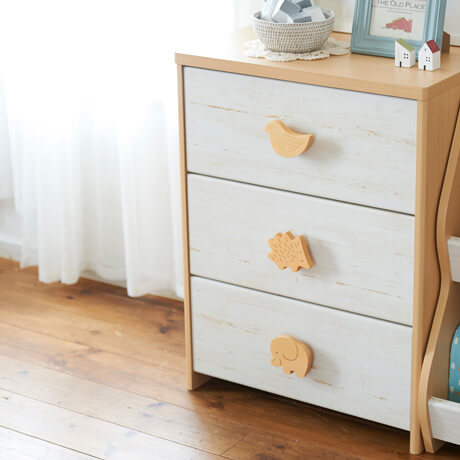 北欧テイストのキッズチェスト