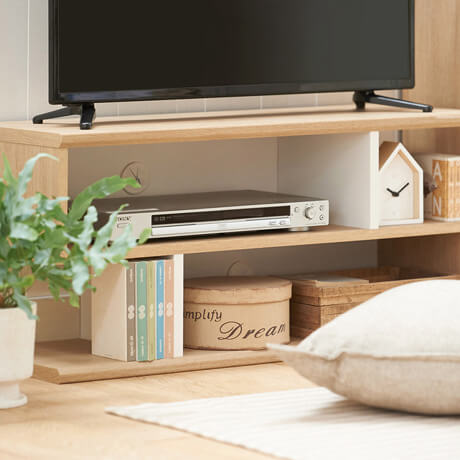 木目調が美しいナチュラルテイストのテレビ台