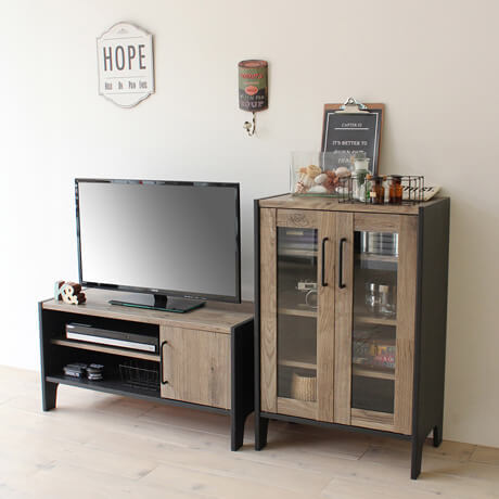 おしゃれとかっこよさを楽しめるアメリカンビンテージテイストのテレビ台