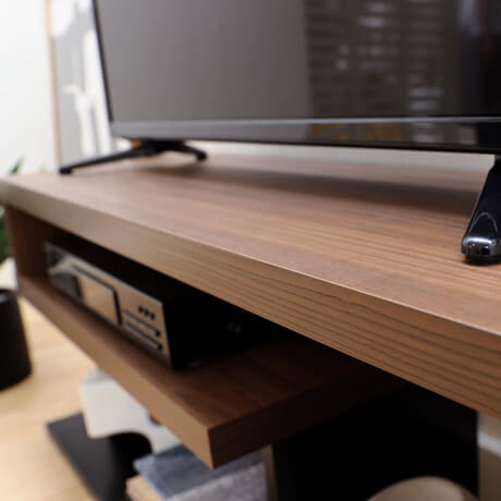 高級感のあるシンプルモダンテイストのテレビ台