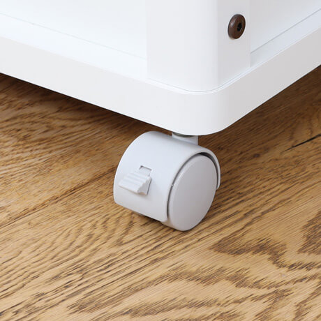 よく使うものやおしゃれな小物はキッチンワゴンで見せる収納