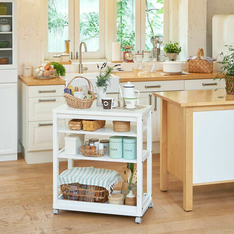 よく使うものやおしゃれな小物はキッチンワゴンで見せる収納