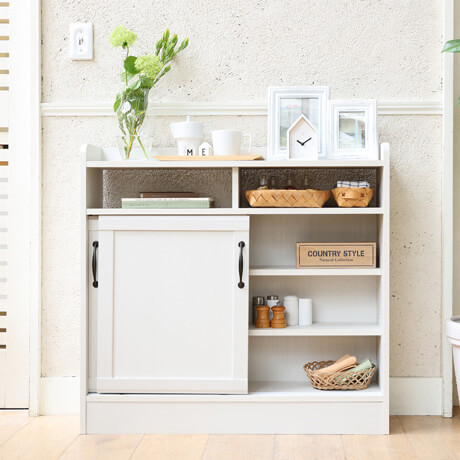 使いたいものがすぐに取り出せる薄型収納