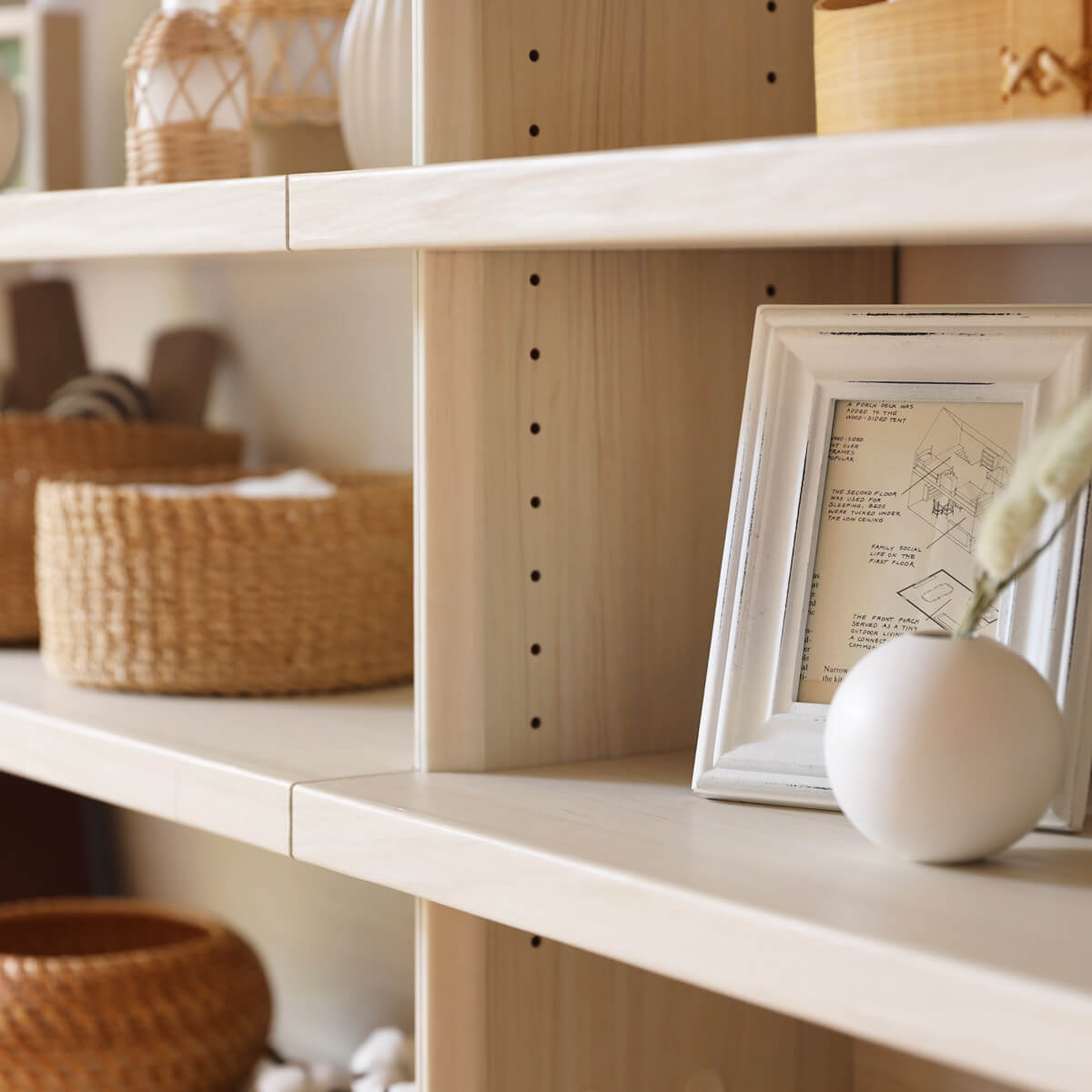 大きさが異なる小物もすっきりしまえる収納力がある！