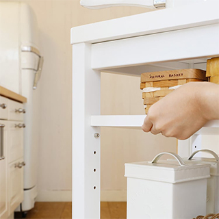 高さ調整できる移動棚