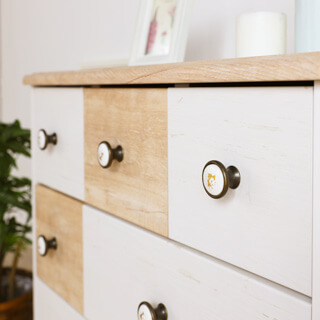 目を引くカラーデザイン