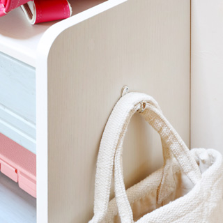 取りつける場所を選べるフック