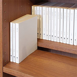 奥行き半分の移動棚