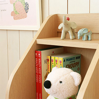 小物を飾る飾り棚