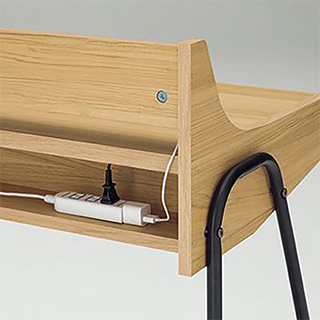 タップ収納スペースで配線すっきり。