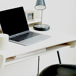 天板下のオープン収納