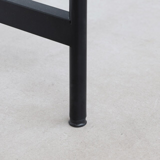 がたつきを抑えるアジャスターフット