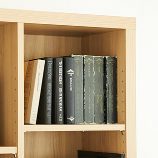 重厚感のある棚厚