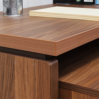 ポイントカラーのダークブラウン