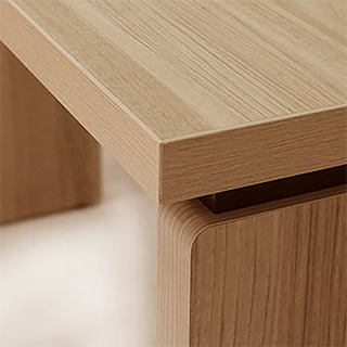 ポイントカラーのダークブラウン