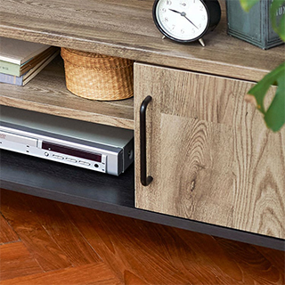 男前な艶消しブラックの取っ手