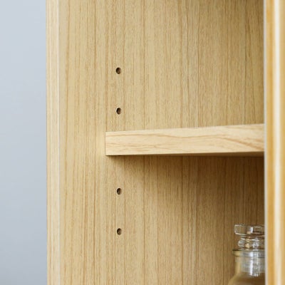 高さを調節できる移動棚