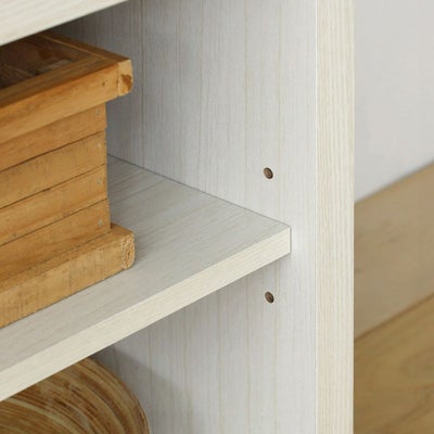 高さを調節できる移動棚