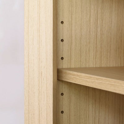 高さを調節できる移動棚