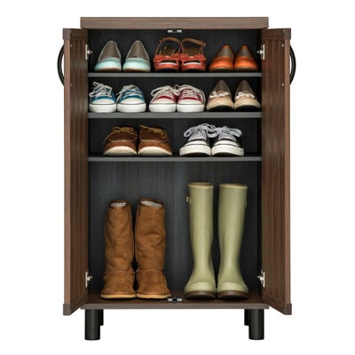 背の高いブーツも収納可