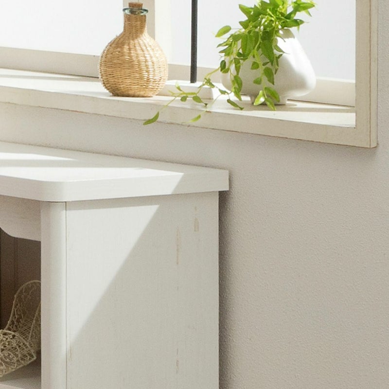 [天板を利用した巾木よけ]巾木の分だけ天板を後ろに長くしています。巾木をよけて壁にぴったり設置出来ます。