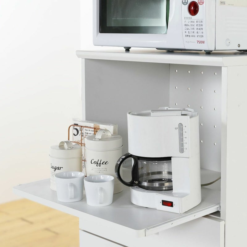 [使いやすいスライド棚]ポットやコーヒーマシンなどを置けるスライド棚付き。