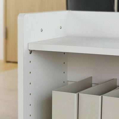 高さを調節できる移動棚