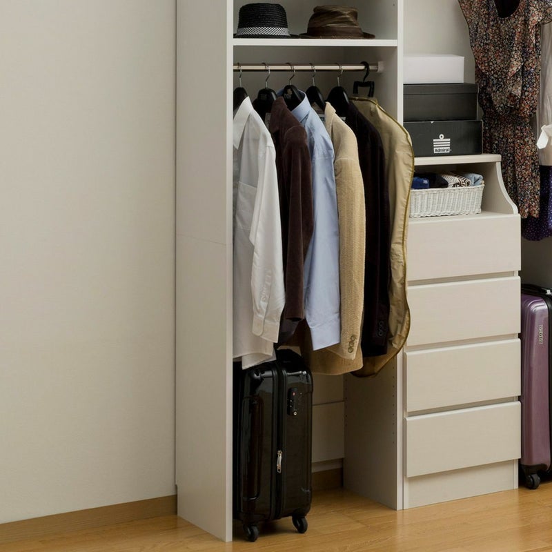 [スーツケース等が出し入れしやすい構造]スーツケースや収納BOXの出し入れがしやすい、地板がない構造です。※画像はPOC-2080TP WH