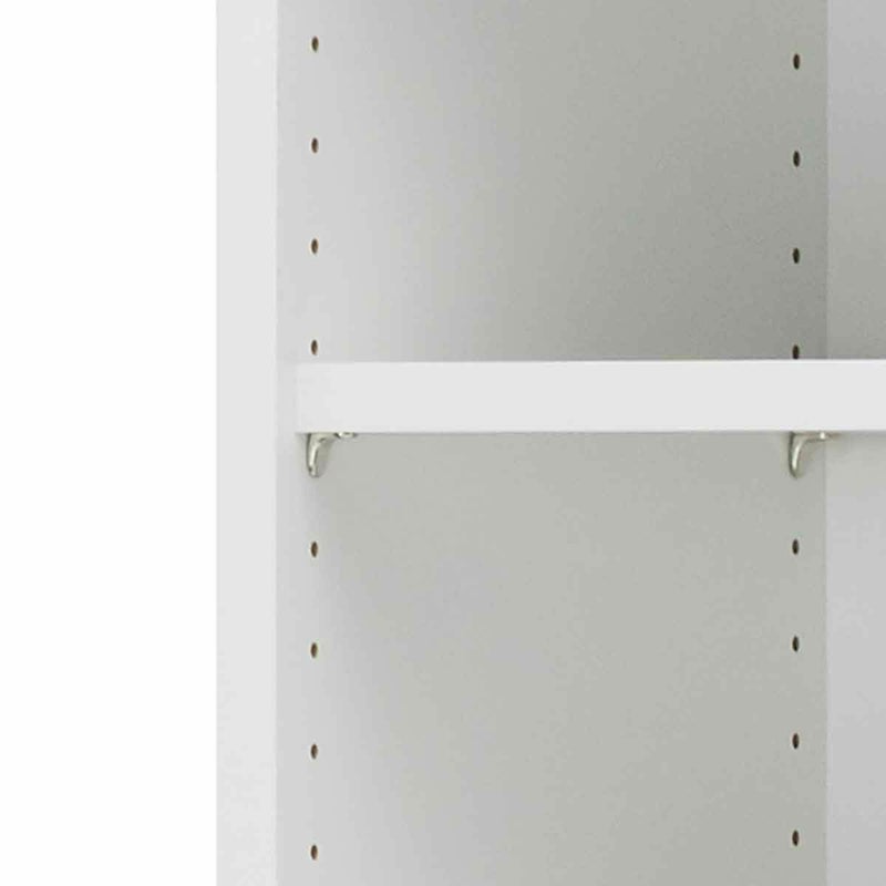 [移動棚]4枚の棚板は可動式。収納物のサイズにあわせて棚の高さを変えることができます。