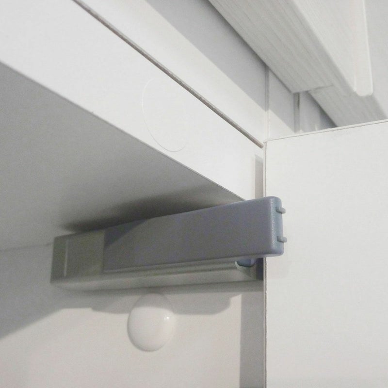 [ゆっくり閉じるダンパー付扉]扉がゆっくり閉じるダンパー機能。事故を防ぐ安心仕様で開閉音も静かです。