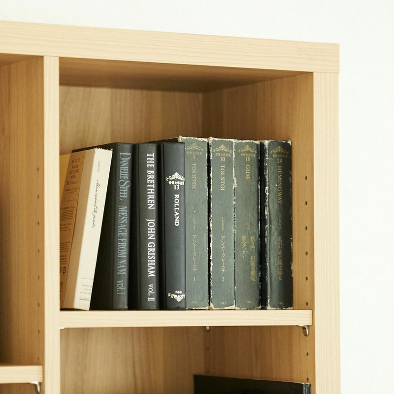 [重厚感のある棚厚]天板の厚み3.6cmのボリューム感は、無垢材をイメージさせます。