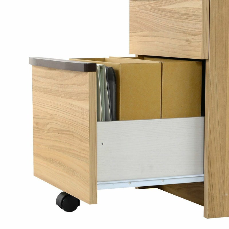 [補助用キャスター付き引き出し]最下段の引き出しには補助用のキャスター。重たい書類が詰まった状態でも引き出しやすい仕様です。