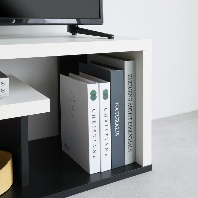 [雑誌などの収納]右側スペースの内寸高さは32.6cm。A4サイズの雑誌などが収納できます。※画像はWH色