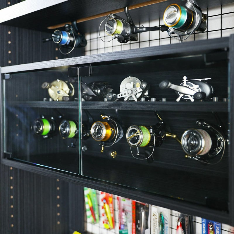 [スピニングリール収納]リールは、1段に5個までディスプレイすることができます。