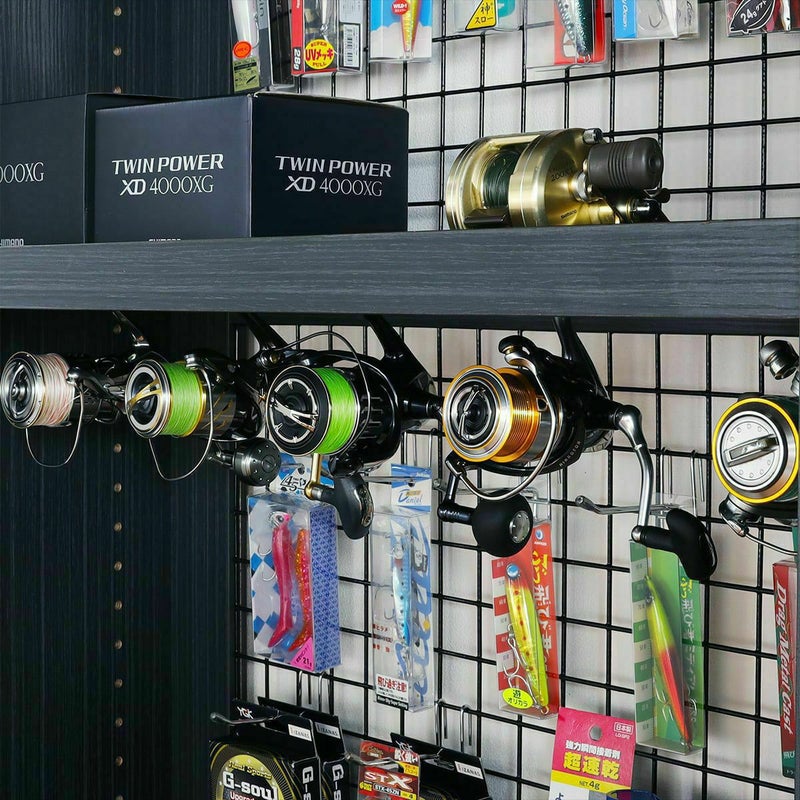 [スピニングリール収納]リールは、1段に5個までディスプレイすることができます。
