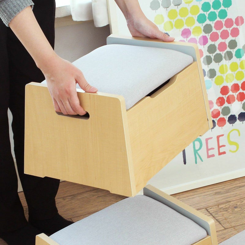 [持ち運びやすい取っ手付き]左右に取っ手があるので、簡単に持ち上げられます。