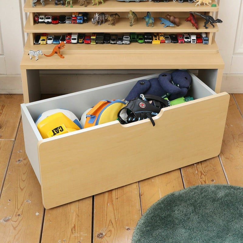 [大きなおもちゃやぬいぐるみの収納]ワゴン収納は仕切りがないから大きさがバラバラなおもちゃやぬいぐるみをざっくりしまうことができます。