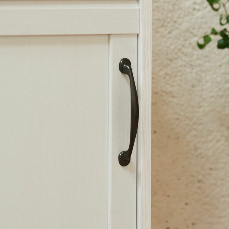 [レトロ風の取っ手]マットな黒色とかたちがレトロ風。ぬくもりを感じるデザインです。※画像はCEN-8590SD