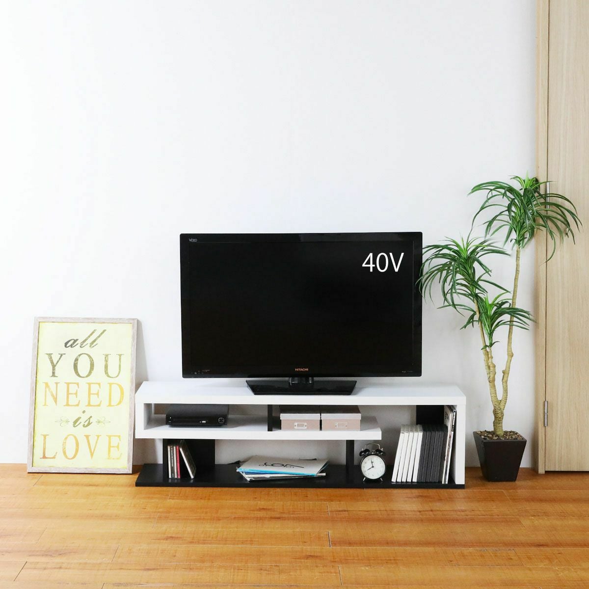 テレビ台 幅121cm 高さ35cm ホワイト 白 ブラック 黒 50V型対応 TV
