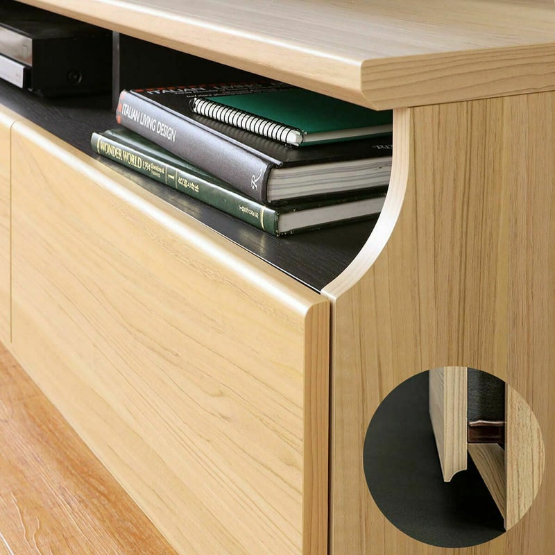 [すっきりとした引き出し]引き出しは下の手掛けで開けるから、取っ手のないフラットなデザイン。無駄がなくすっきりしています。