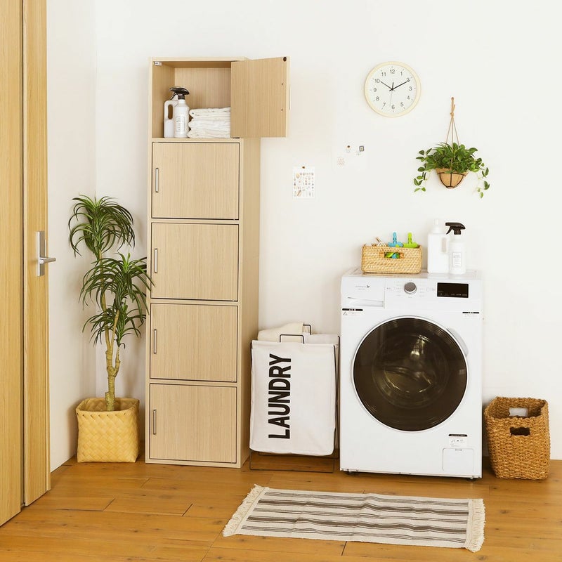 [5段の扉付き収納]収納物の種類や使う人などを段ごとに分けて収納できます。