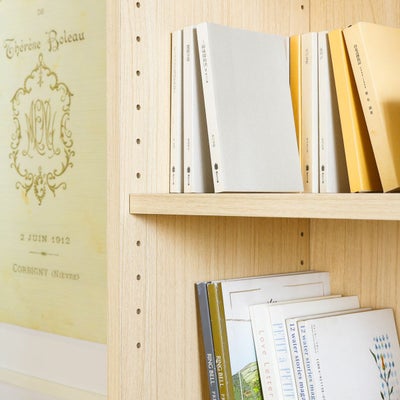 文庫本を2冊収納できる奥行