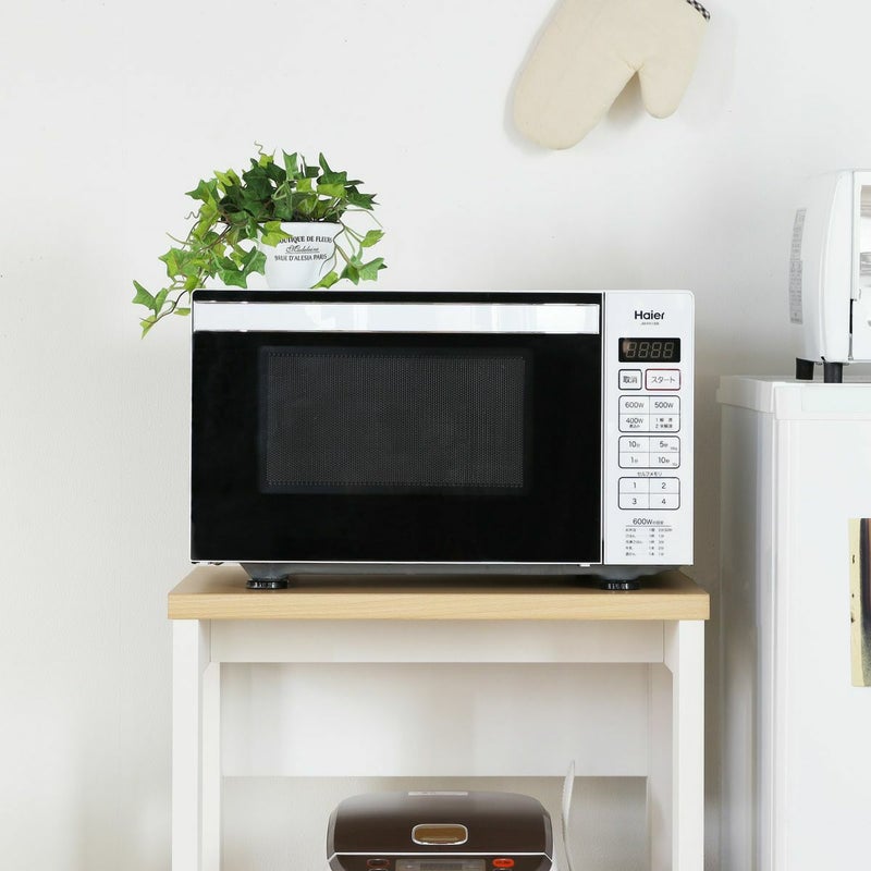 [幅50cmのレンジ台]幅は約50cm。ほとんどの単機能電子レンジを乗せることができるサイズです。横幅に無駄のないレンジ台です。