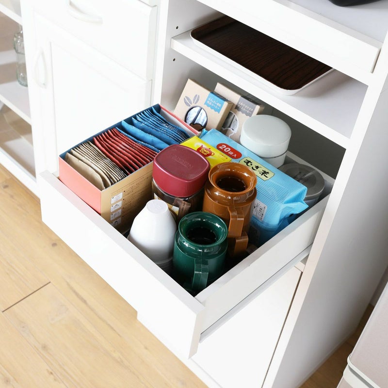 [中が見える引き出し収納]中身が見えるオープンタイプの引き出し収納。在庫数が一目でわかるから、頻繁に補充が必要なものの収納に便利です。