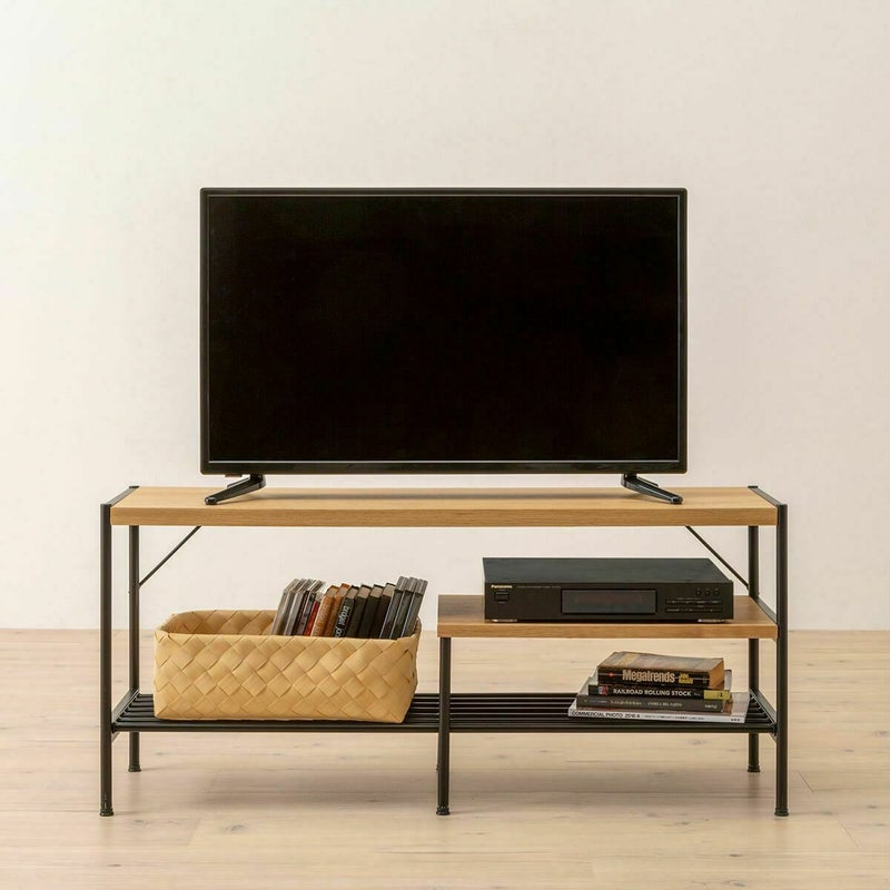 [43V型テレビ対応]幅約100cmで、43V型のテレビまで置くことができます。