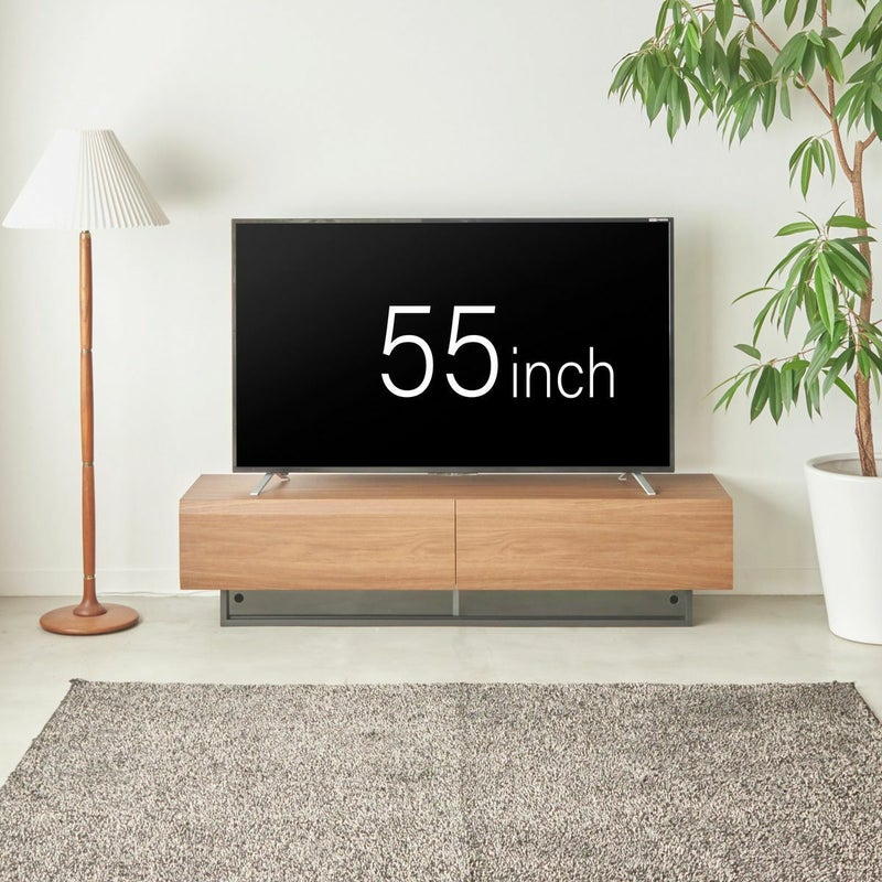 [最適なテレビサイズ]大型テレビに対応する幅約150cmで、65V型までのテレビが置けます。