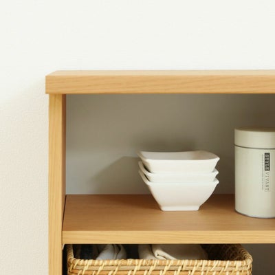 内側のおしゃれを楽しむグレー色の背板