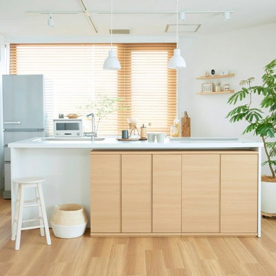 カウンター下にぴったり収まる