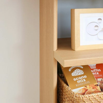 棚の横ラインを強調する側板